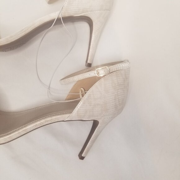 Impo Women 11M 3" High Heel Ankle Strap Open Toe Sandal Leopard Beige Ivory Shee - Picture 11 of 15